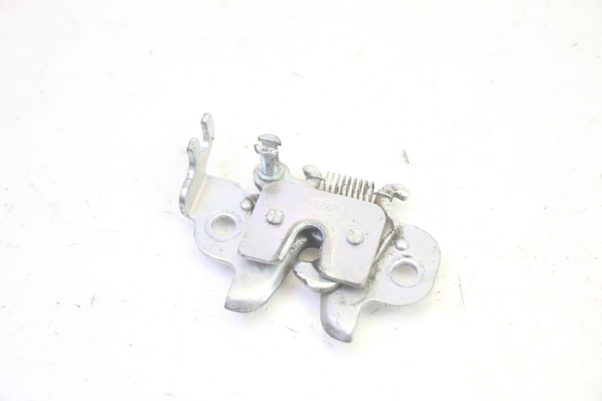 photo de ZADELSLOT PEUGEOT KISBEE 4T 50 (2018 - 2022) - Hoofdaanzicht