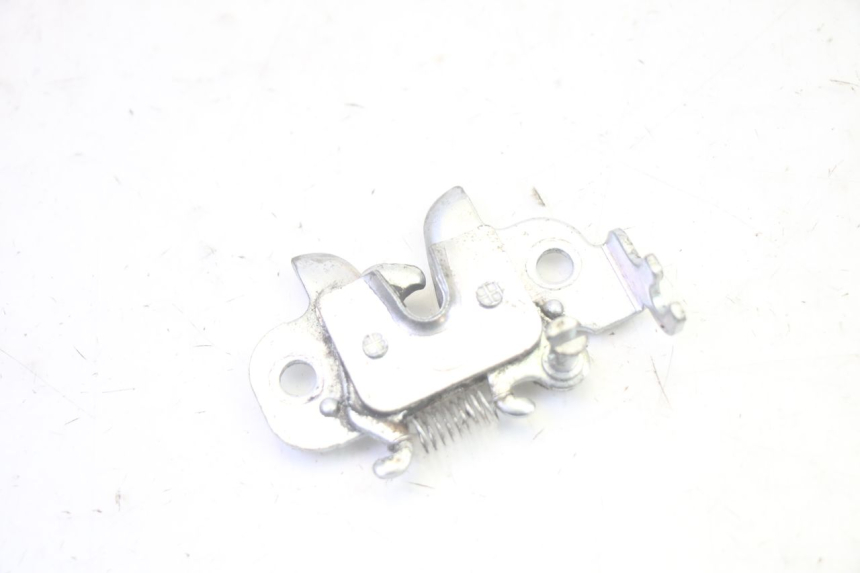 photo de ZADELSLOT PEUGEOT KISBEE 4T 50 (2018 - 2022) - Detail van het onderdeel