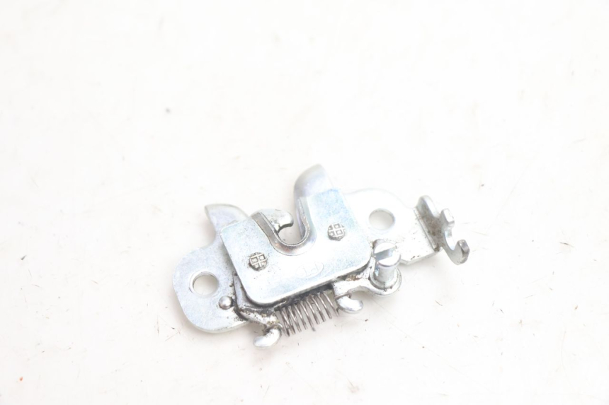 photo de ZADELSLOT PEUGEOT KISBEE 4T 50 (2018 - 2022) - Detail van het onderdeel