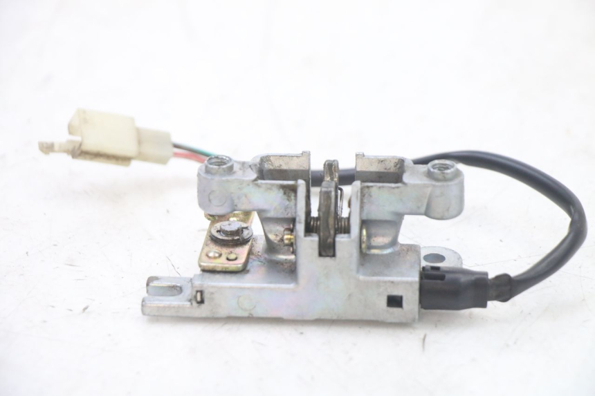 photo de ZADELSLOT KYMCO GRAND DINK 125 (2008 - 2014) - Detail van het onderdeel