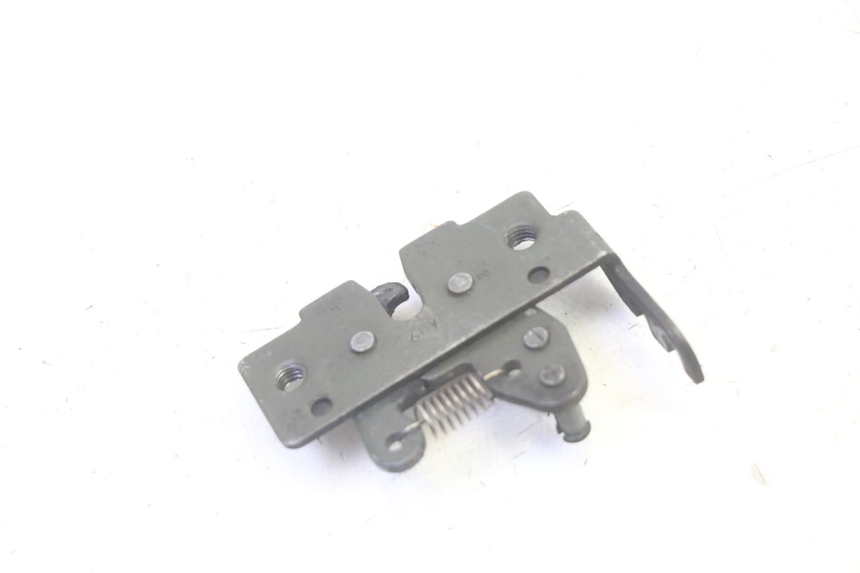 photo de ZADELSLOT PIAGGIO MP3 RL 250 (2006 - 2010) - Andere kijkhoek