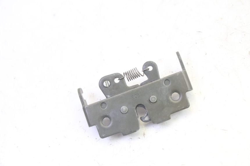 photo de ZADELSLOT PIAGGIO MP3 RL 250 (2006 - 2010) - Zoom op gebruiksstaat