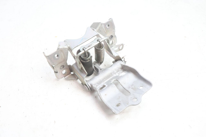 photo de ZADELSLOT YAMAHA N-MAX NMAX 125 (2021 - 2024) - Detail van het onderdeel