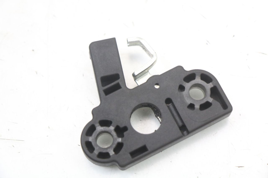 photo de ZADELSLOT MOTO GUZZI NORGE 8V GT 1200 (2011 - 2016) - Detail van het onderdeel