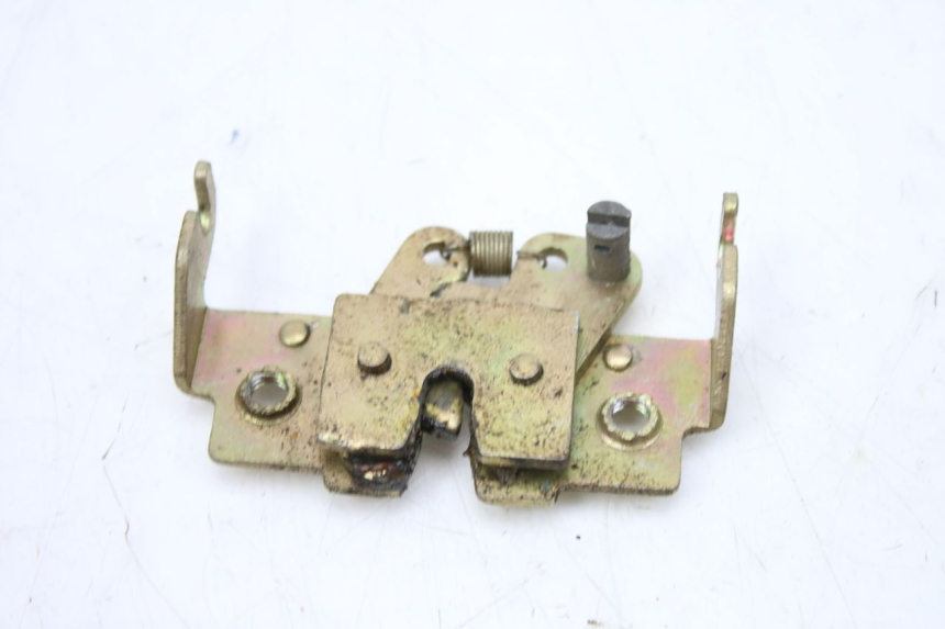 photo de ZADELSLOT KEEWAY OUTLOOK 125 (2007 - 2013) - Bevestigingspunten