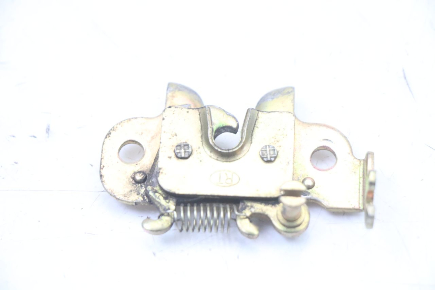 photo de ZADELSLOT PEUGEOT KISBEE 4T 50 (2018 - 2022) - Detail van het onderdeel