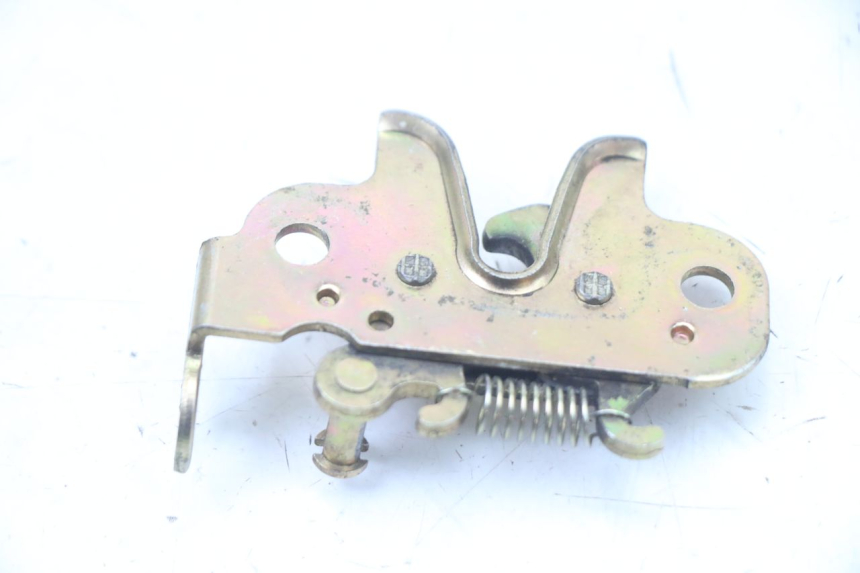 photo de ZADELSLOT PEUGEOT KISBEE 4T 50 (2018 - 2022) - Andere kijkhoek