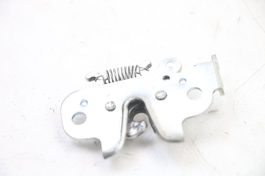 photo de ZADELSLOT PEUGEOT KISBEE 4T 50 (2018 - 2022) - Zoom op gebruiksstaat