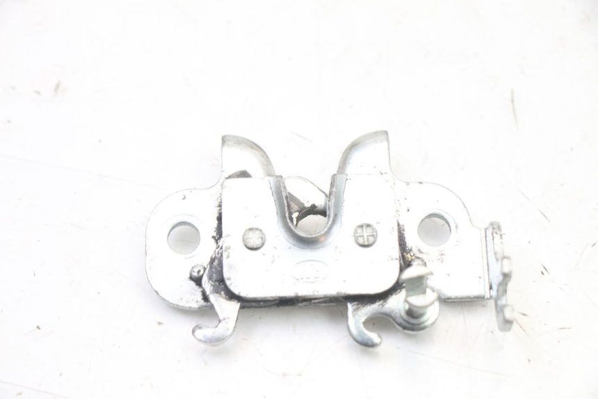 photo de ZADELSLOT PEUGEOT KISBEE 4T 50 (2018 - 2022) - Detail van het onderdeel