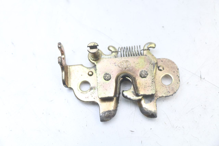 photo de ZADELSLOT PEUGEOT STREETZONE 4T 50 (2018 - 2023) - Hoofdaanzicht