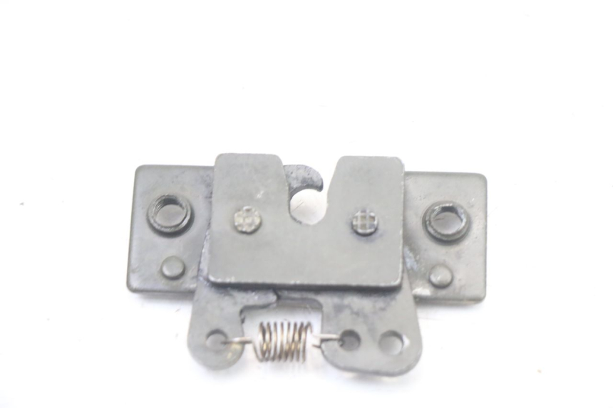 photo de ZADELSLOT PEUGEOT TREKKER TKR 50 (2005 - 2014) - Detail van het onderdeel