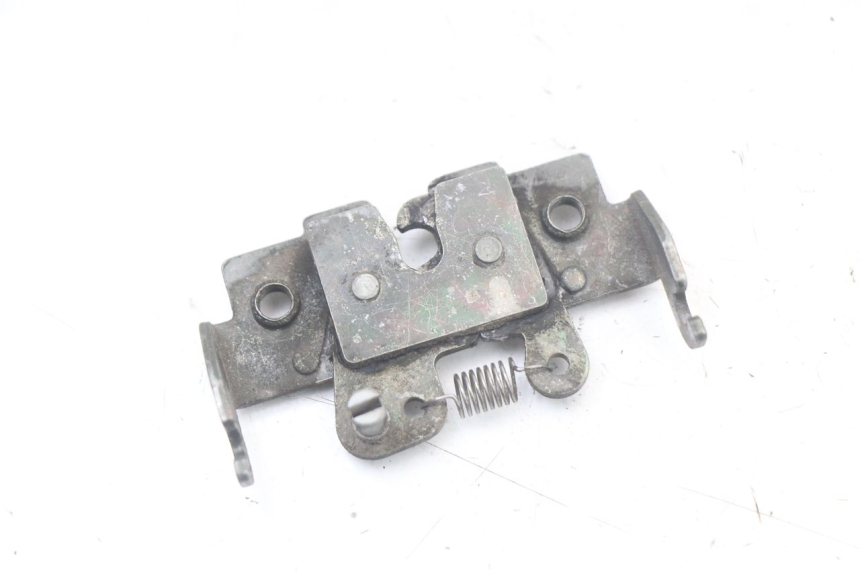 photo de ZADELSLOT PIAGGIO BEVERLY 125 (1998 - 2005) - Detail van het onderdeel