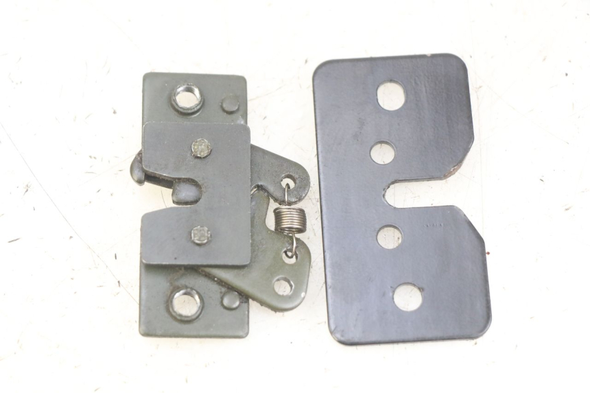 photo de ZADESLOT PEUGEOT SATELIS 125 (2010 - 2012) - Zoom op gebruiksstaat