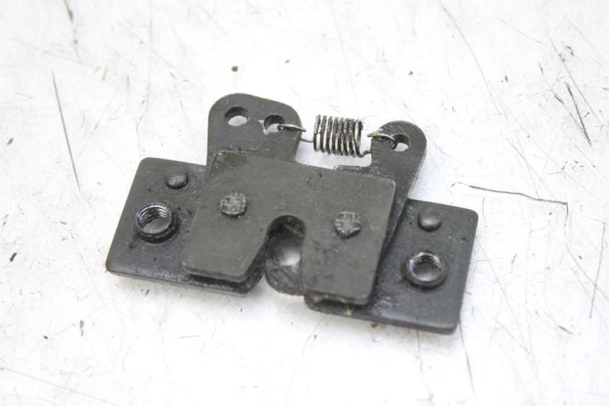 photo de ZADESLOT PEUGEOT SATELIS 125 (2010 - 2012) - Detail van het onderdeel