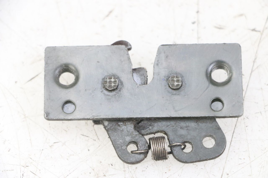 photo de ZADELSLOT PEUGEOT SATELIS 125 (2013 - 2018) - Zoom op gebruiksstaat