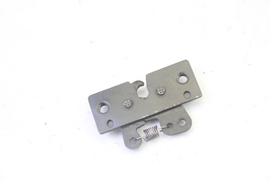 photo de ZADELSLOT PEUGEOT SATELIS 125 (2013 - 2018) - Zoom op gebruiksstaat