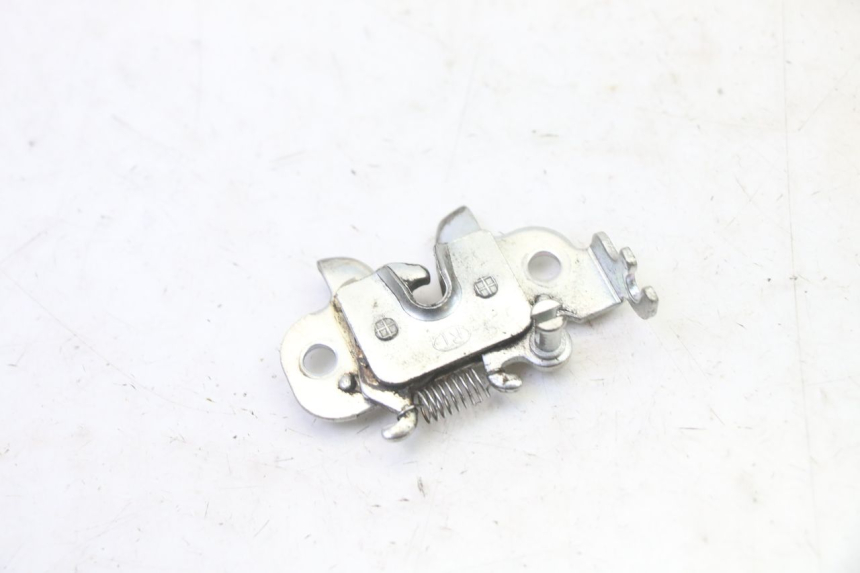 photo de ZADELSLOT PEUGEOT STREETZONE I 2T 50 (2018 - 2020) - Detail van het onderdeel