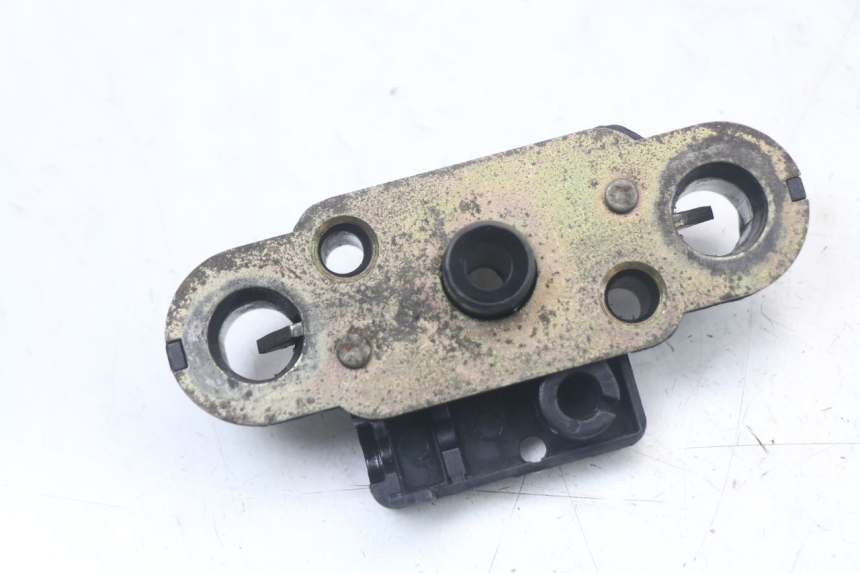 photo de ZADELSLOT SUZUKI GS F 500 (2004 - 2007) - Detail van het onderdeel