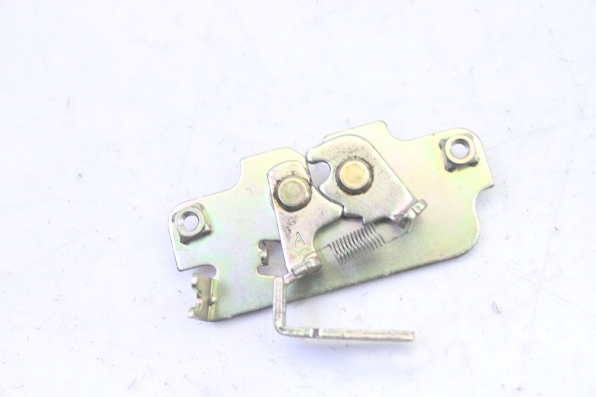 photo de ZADELSLOT PEUGEOT TWEET PRO EFI 4T 50 (2021 - 2022) - Hoofdaanzicht