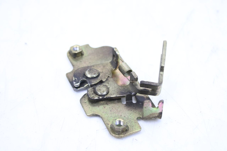 photo de ZADELSLOT PEUGEOT TWEET 125 (2010 - 2017) - Detail van het onderdeel