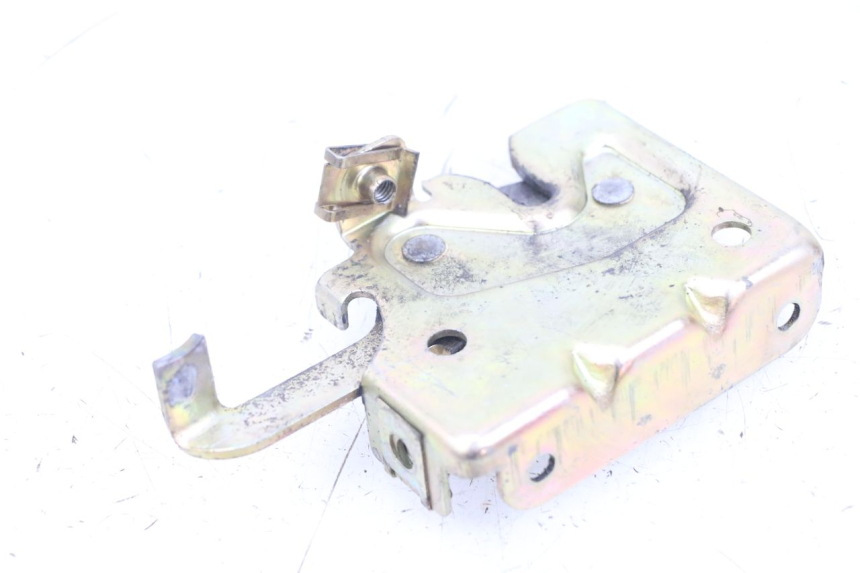 photo de ZADELSLOT PIAGGIO TYPHOON 80 (1994 - 1997) - Detail van het onderdeel