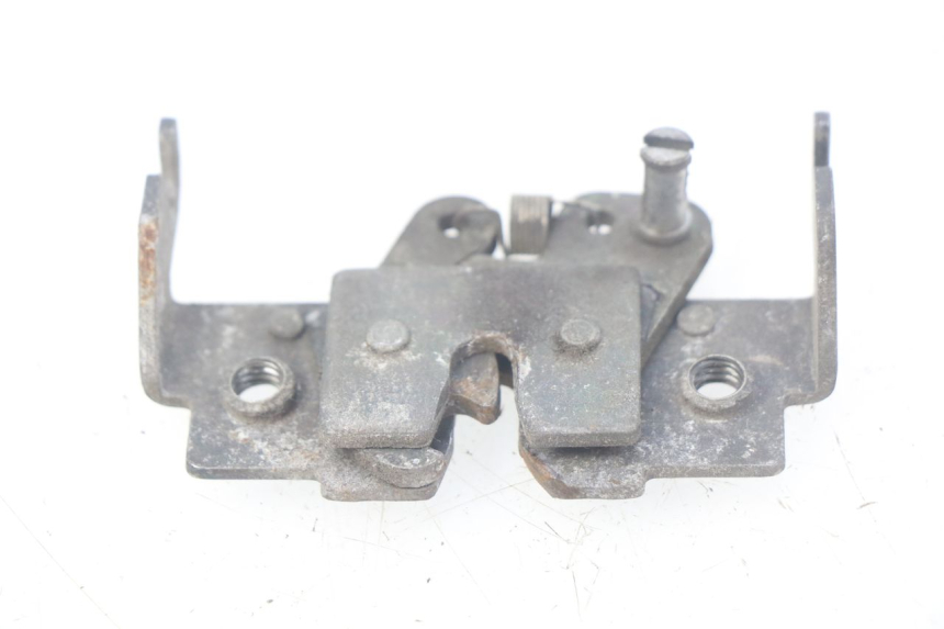 photo de ZADELSLOT SUZUKI UH BURGMAN 125 (2002 - 2006) - Detail van het onderdeel