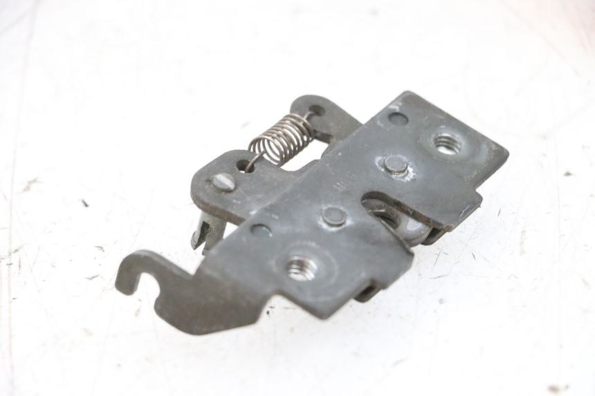 photo de ZADELSLOT PIAGGIO VESPA GTS SUPER IE 125 (2009 - 2016) - Detail van het onderdeel