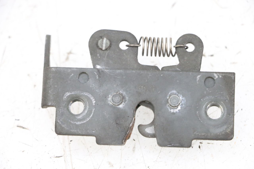 photo de ZADELSLOT PIAGGIO VESPA GTS SUPER IE 125 (2009 - 2016) - Zoom op gebruiksstaat