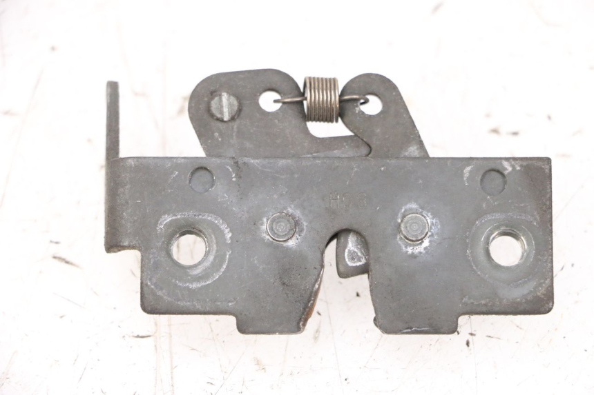 photo de ZADELSLOT PIAGGIO VESPA GTS SUPER IE 125 (2009 - 2016) - Andere kijkhoek