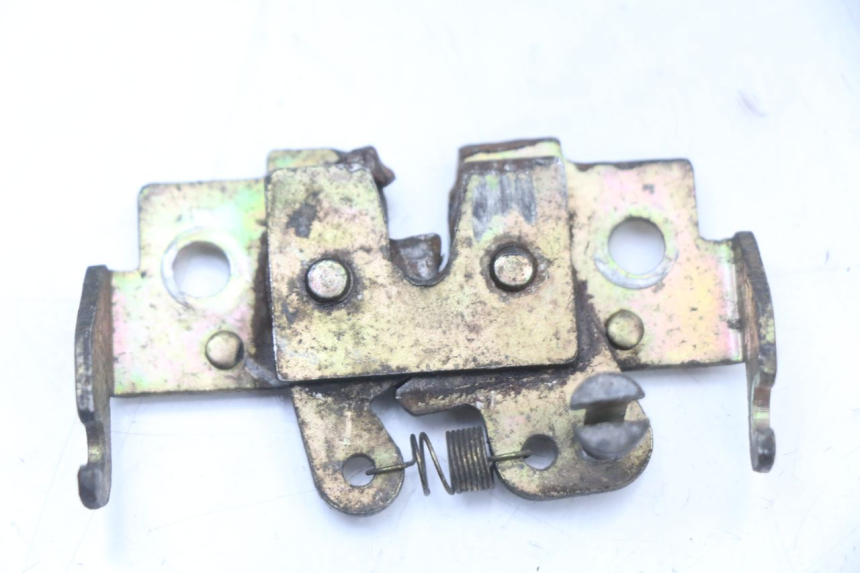 photo de ZADESLOT PEUGEOT VIVACITY NEW 4T 50 (2008 - 2017) - Zoom op gebruiksstaat