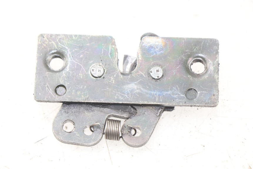 photo de ZADELSLOT PEUGEOT VIVACITY 100 (1999 - 2008) - Zoom op gebruiksstaat