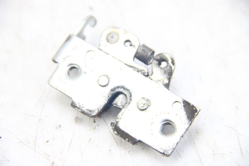 photo de ZADELSLOT YAMAHA XMAX X-MAX 125 (2006 - 2009) - Detail van het onderdeel