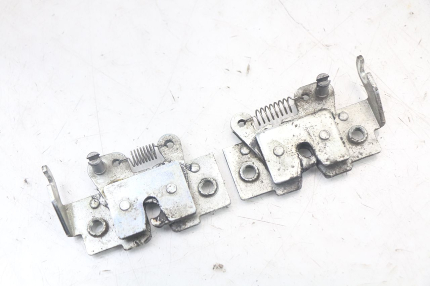 photo de ZADELSLOT YAMAHA XMAX X-MAX 125 (2006 - 2009) - Detail van het onderdeel