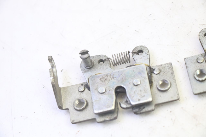 photo de ZADELSLOT YAMAHA X-MAX XMAX 250 (2006 - 2009) - Detail van het onderdeel