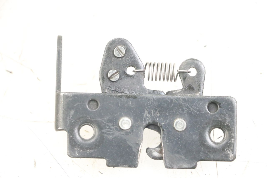 photo de ZADELSLOT PIAGGIO X10 125 (2012 - 2017) - Zoom op gebruiksstaat