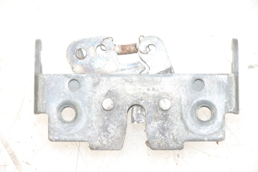 photo de ZADELSLOT PIAGGIO X9 125 (2000 - 2003) - Zoom op gebruiksstaat