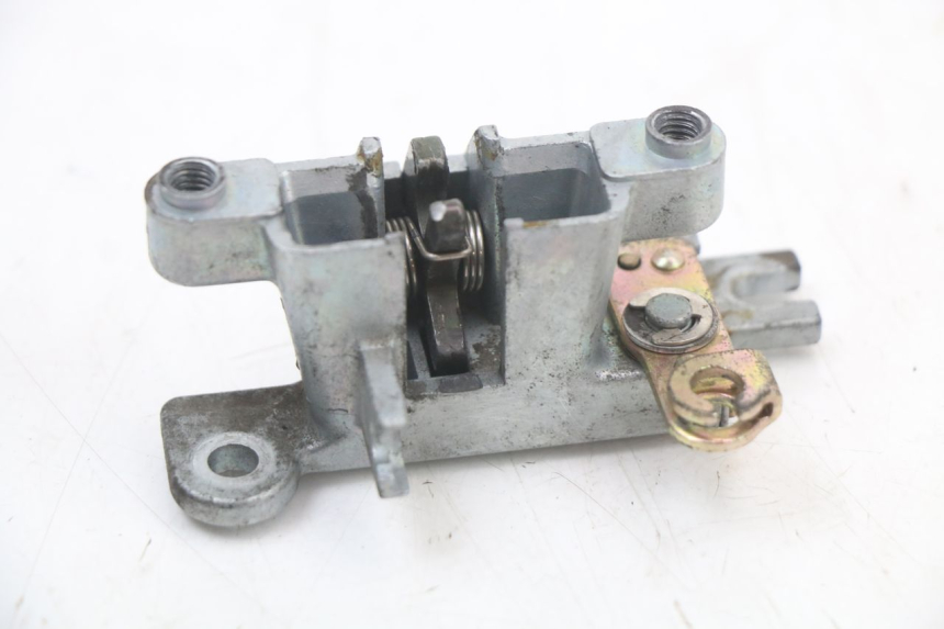 photo de ZADELSLOT KYMCO XCITING 250 (2006 - 2009) - Detail van het onderdeel