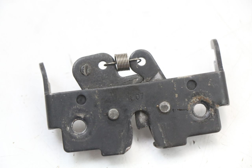 photo de ZADELSLOT PIAGGIO XEVO - X EVO 125 (2007 - 2017) - Detail van het onderdeel