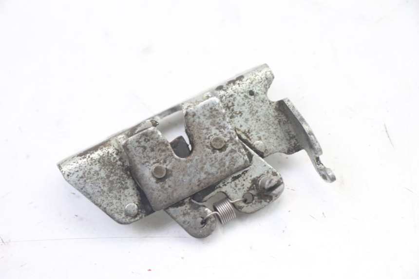 photo de ZADELSLOT YAMAHA TZR 50 (2008 - 2016) - Detail van het onderdeel