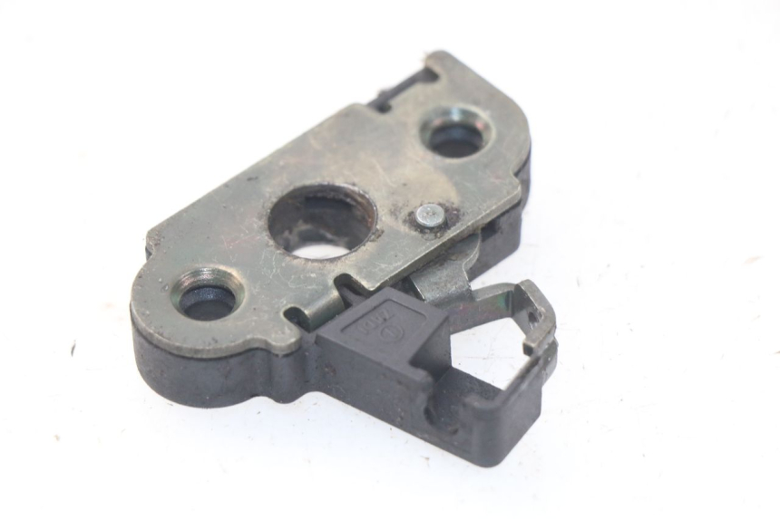 photo de ZADELSLOT YAMAHA YP MAJESTY 125 (1998 - 2001) - Detail van het onderdeel