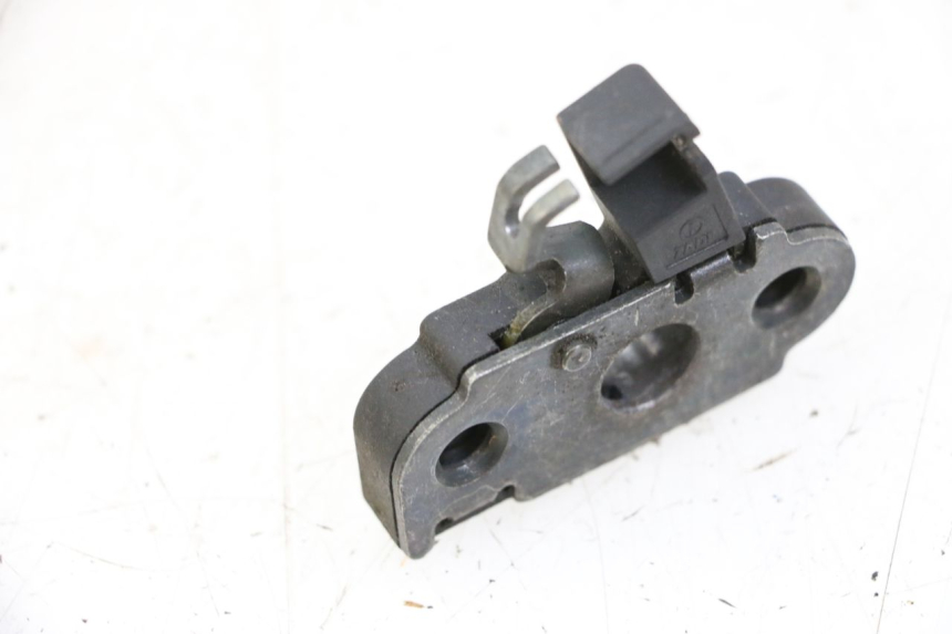 photo de ZADELSLOT YAMAHA YP MAJESTY 125 (2002 - 2006) - Detail van het onderdeel