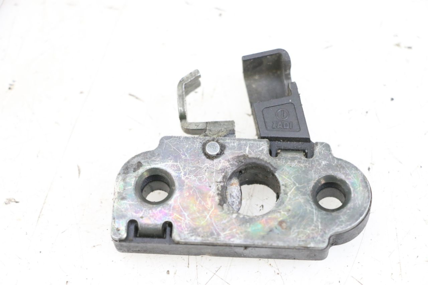 photo de ZADELSLOT YAMAHA YP MAJESTY 125 (2002 - 2006) - Detail van het onderdeel