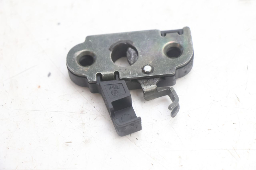 photo de ZADELSLOT YAMAHA YP MAJESTY 125 (2002 - 2006) - Detail van het onderdeel