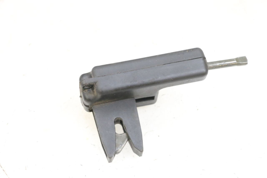 photo de ZADELSLOT PIAGGIO ZIP 4T 50 (2018 - 2020) - Detail van het onderdeel