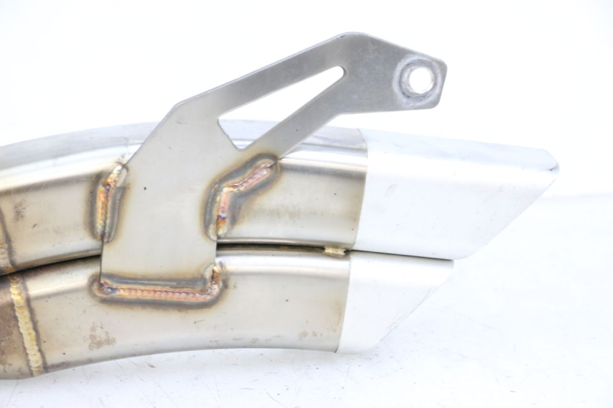 photo de UITLAATDEMPER SUZUKI GSR 750 (2011 - 2017) - Detailaanzicht