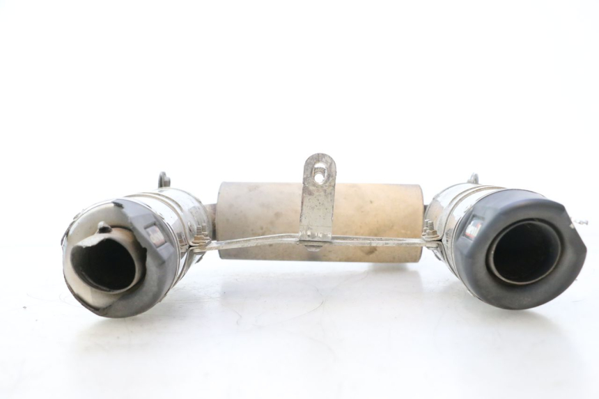 photo de UITLAATDEMPER SUZUKI GSR 600 (2005 - 2012) - Detail van het onderdeel