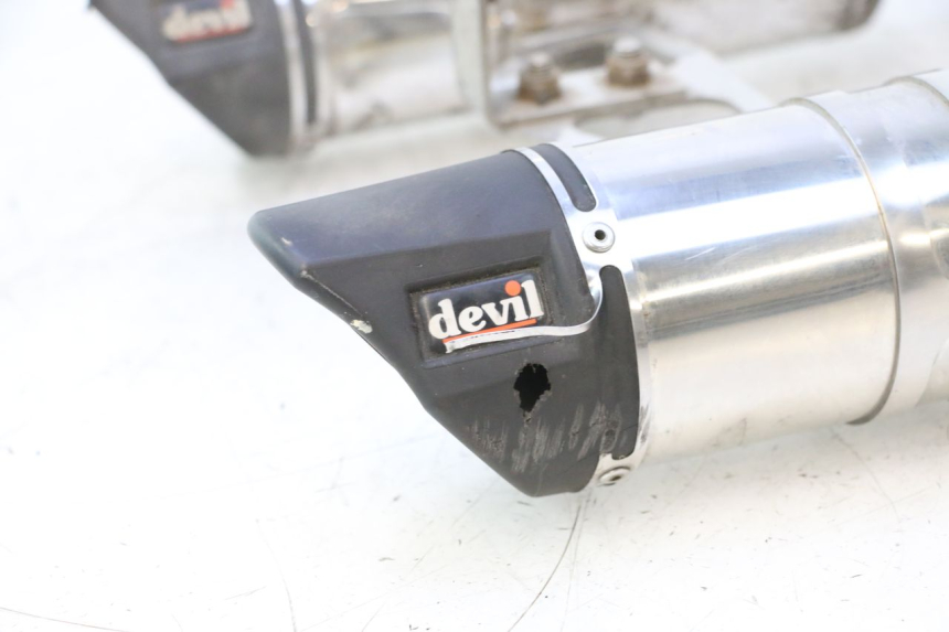 photo de UITLAATDEMPER SUZUKI GSR 600 (2005 - 2012) - Detailaanzicht