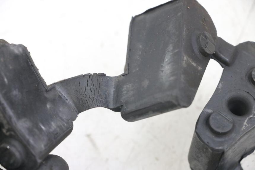 photo de KRANS SILENTBLOK TRIUMPH SPEED TRIPLE T301 900 (1994 - 1996) - Detail van het onderdeel