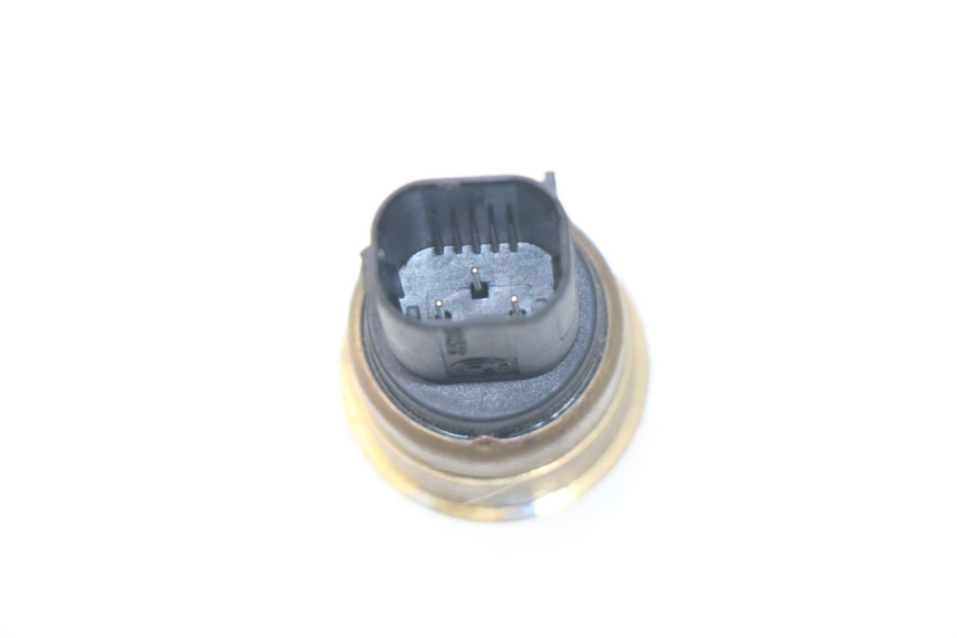 photo de INJECTIESENSOR BMW S RR ABS S1000RR 1000 (2009 - 2011) - Zoom op gebruiksstaat