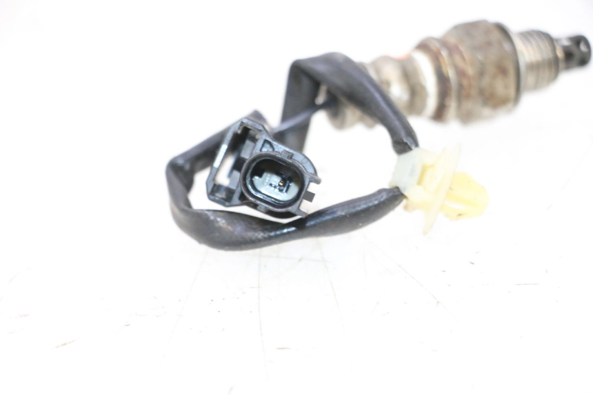 photo de LAMBDA-SONDE HONDA PCX (JF57/JF64) 125 (2014 - 2018) - Detail van het onderdeel